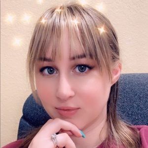 Meet your Posher, Molly